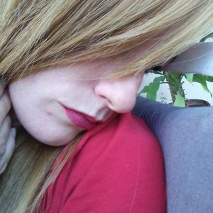 Meet your Posher, Claudia